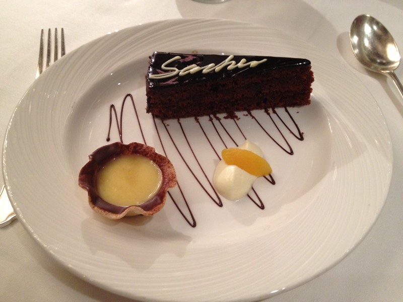 sachertorte.jpg