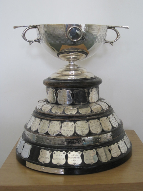 WahltuchTrophy1.JPG